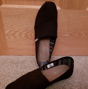 Black sz 7.5 TOMS